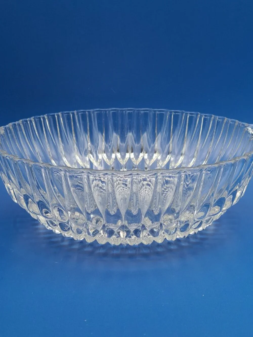 Anchor Hocking Vintage Teardrop Hobnail Handled Serving Bowl 8